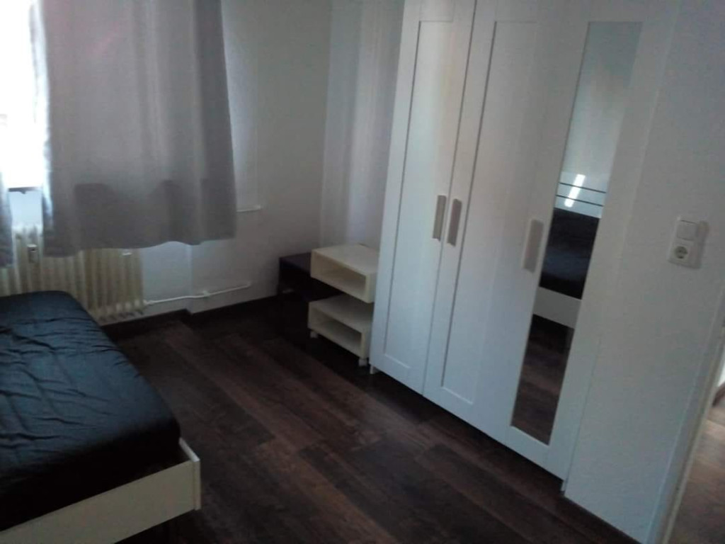 Private Bedroom – Alexanderstraße 60489 – Frankfurt am Main